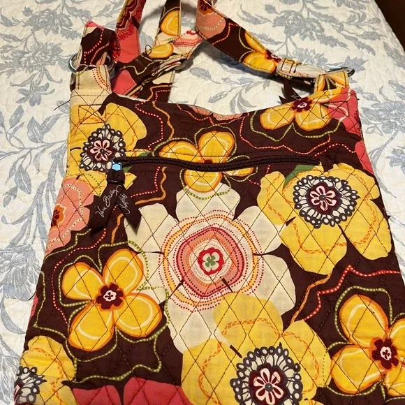 Vera Bradley crossbody - Picture 3 of 3